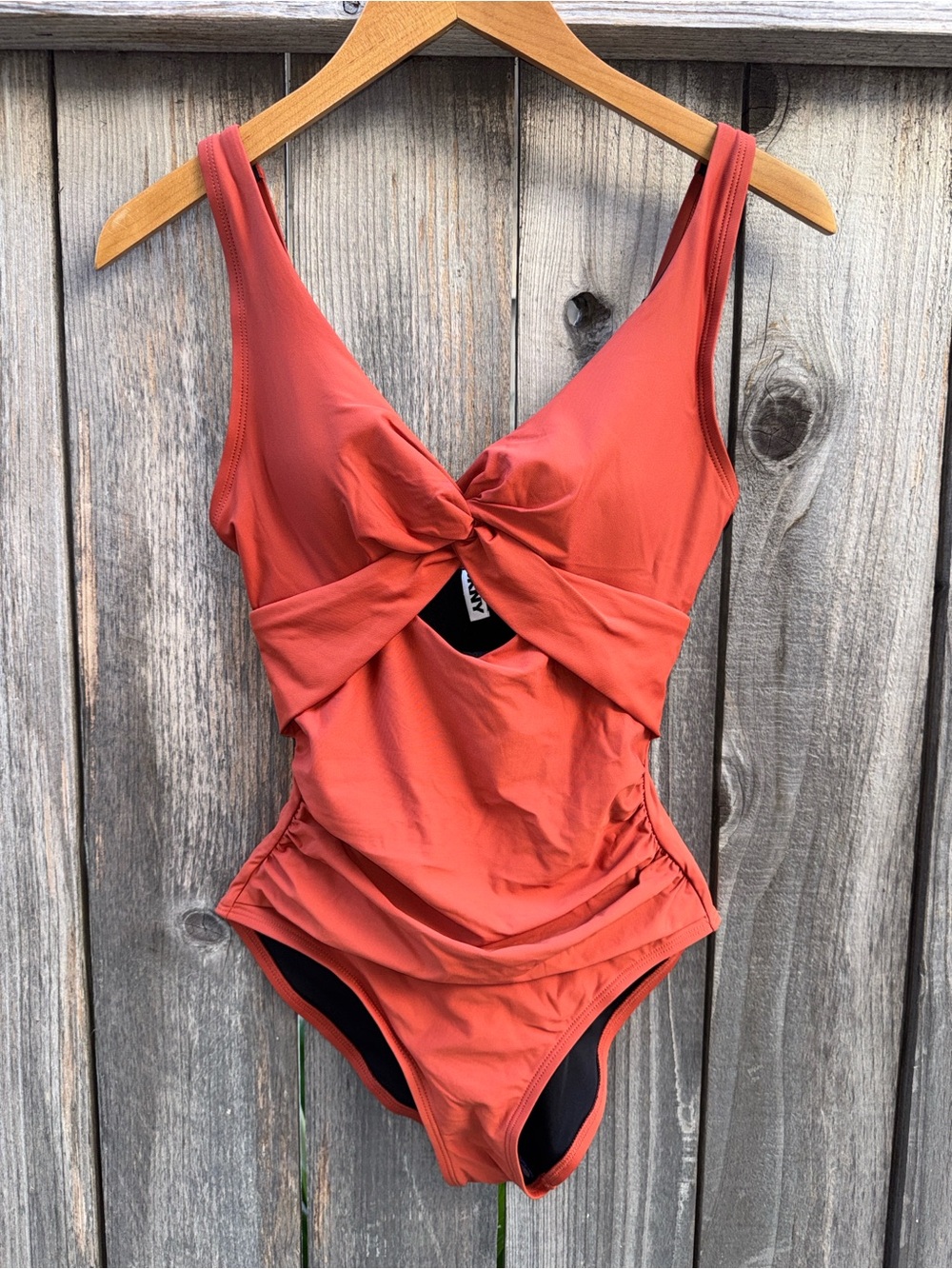 DKNY Shirred Keyhole Detail One-Piece Swimsuit Size Small - Picture 9 of 9